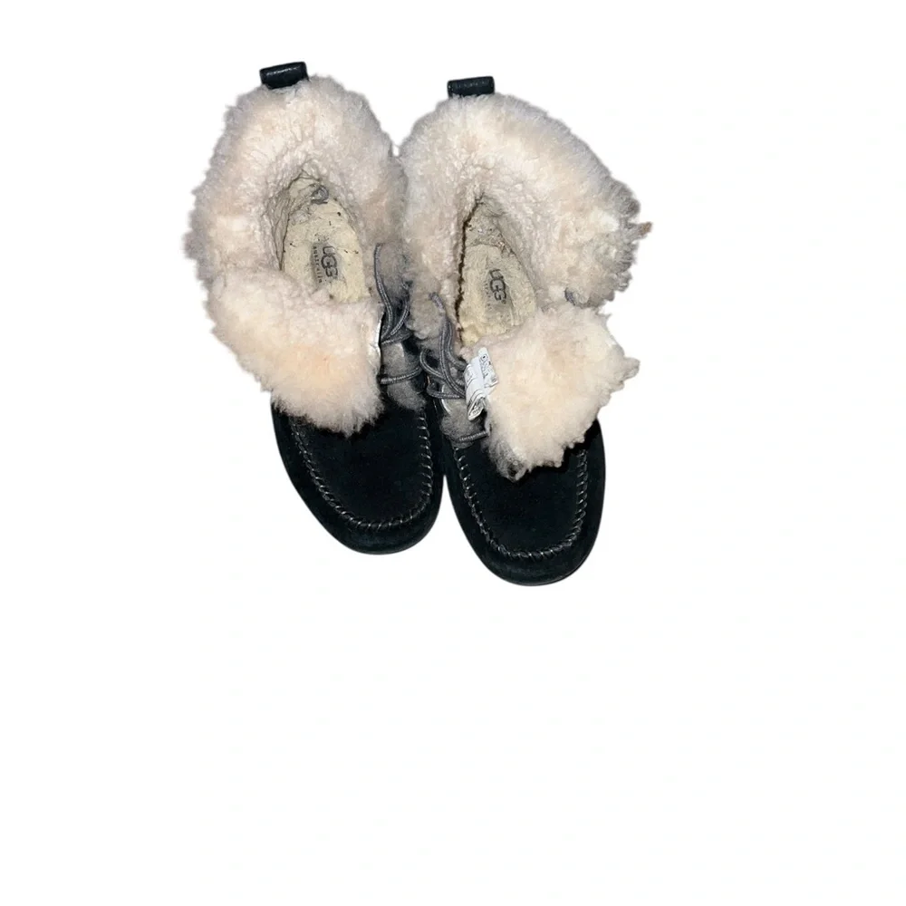 UGG Black Moccasins with Cream Shearling Size 7